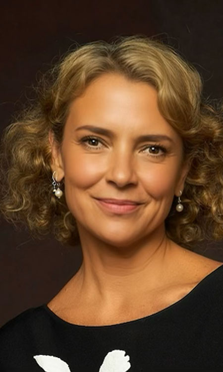 Carla Hool
